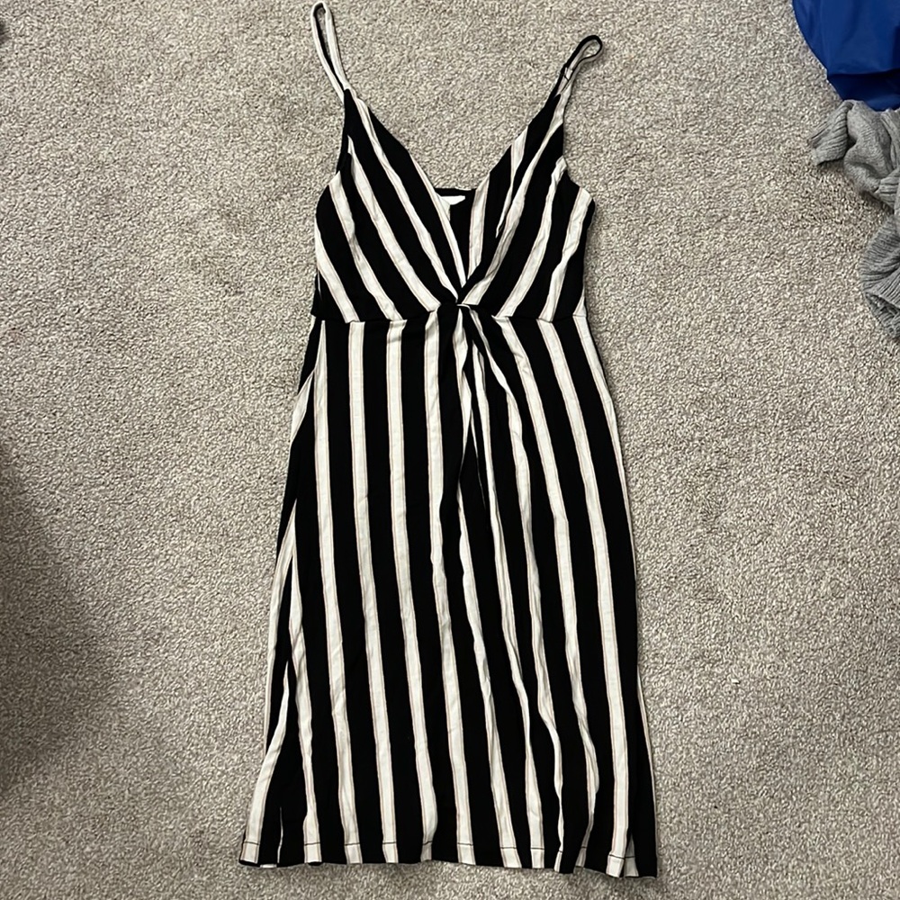 H&M knotted front dress